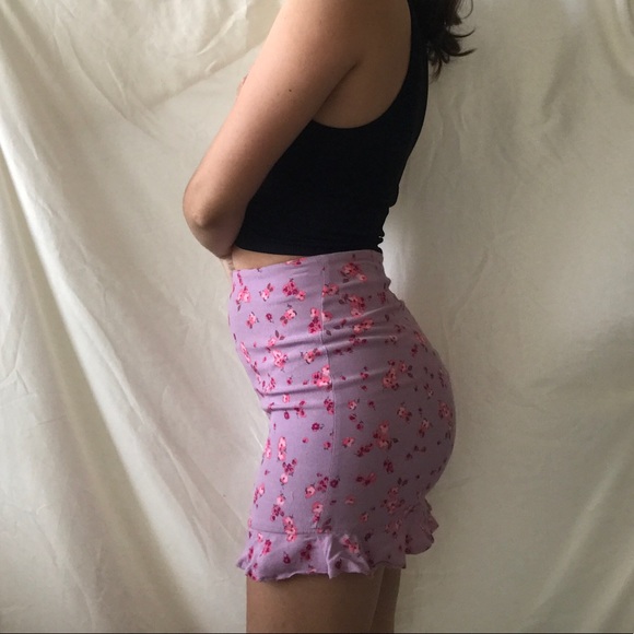 NWOT Lilac Flower Mini Skirt - Picture 3 of 3
